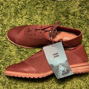 TOMS Ainsley Oxford NWT Sz8